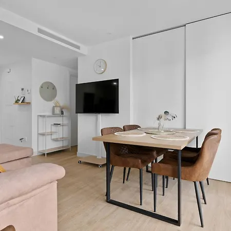 Alcazaba Lagoon Luxury Retreat Appartement *