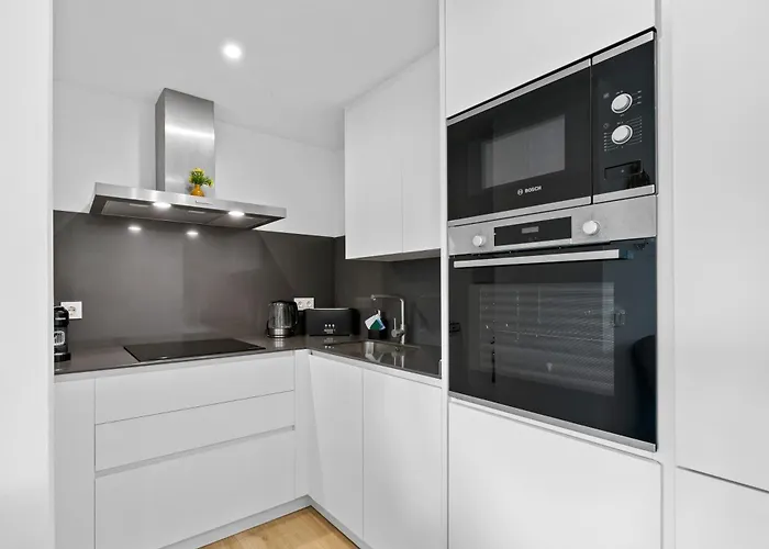 شقة Alcazaba Lagoon Luxury Retreat *