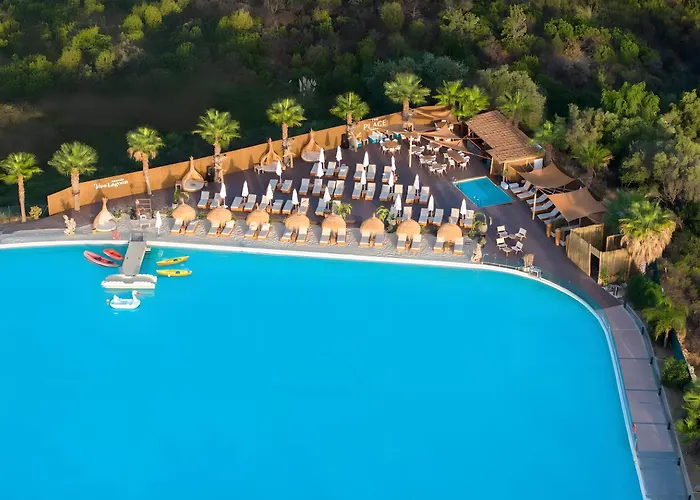 Alcazaba Lagoon Luxury Retreat إِستيبونا