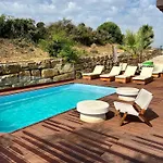 Alcazaba Lagoon Luxury Retreat