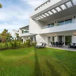 Apartment Alcazaba Lagoon Luxury Retreat Estepona
