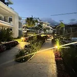 Alcazaba Lagoon Luxury Retreat Apartment