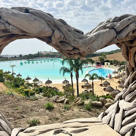 Alcazaba Lagoon Luxury Retreat