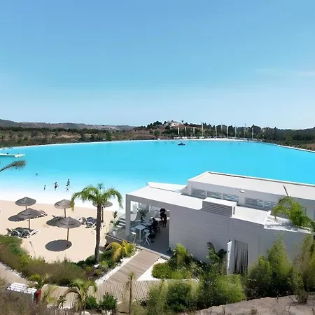 Lejlighed Alcazaba Lagoon Luxury Retreat Estepona