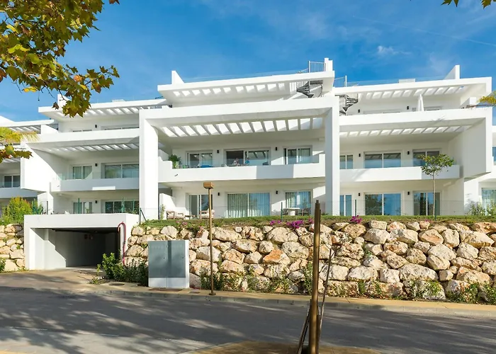 Alcazaba Lagoon Luxury Retreat Appartement *