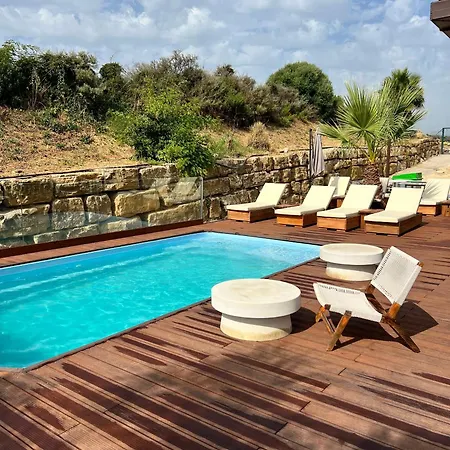 Апартаменты Alcazaba Lagoon Luxury Retreat Эстепона